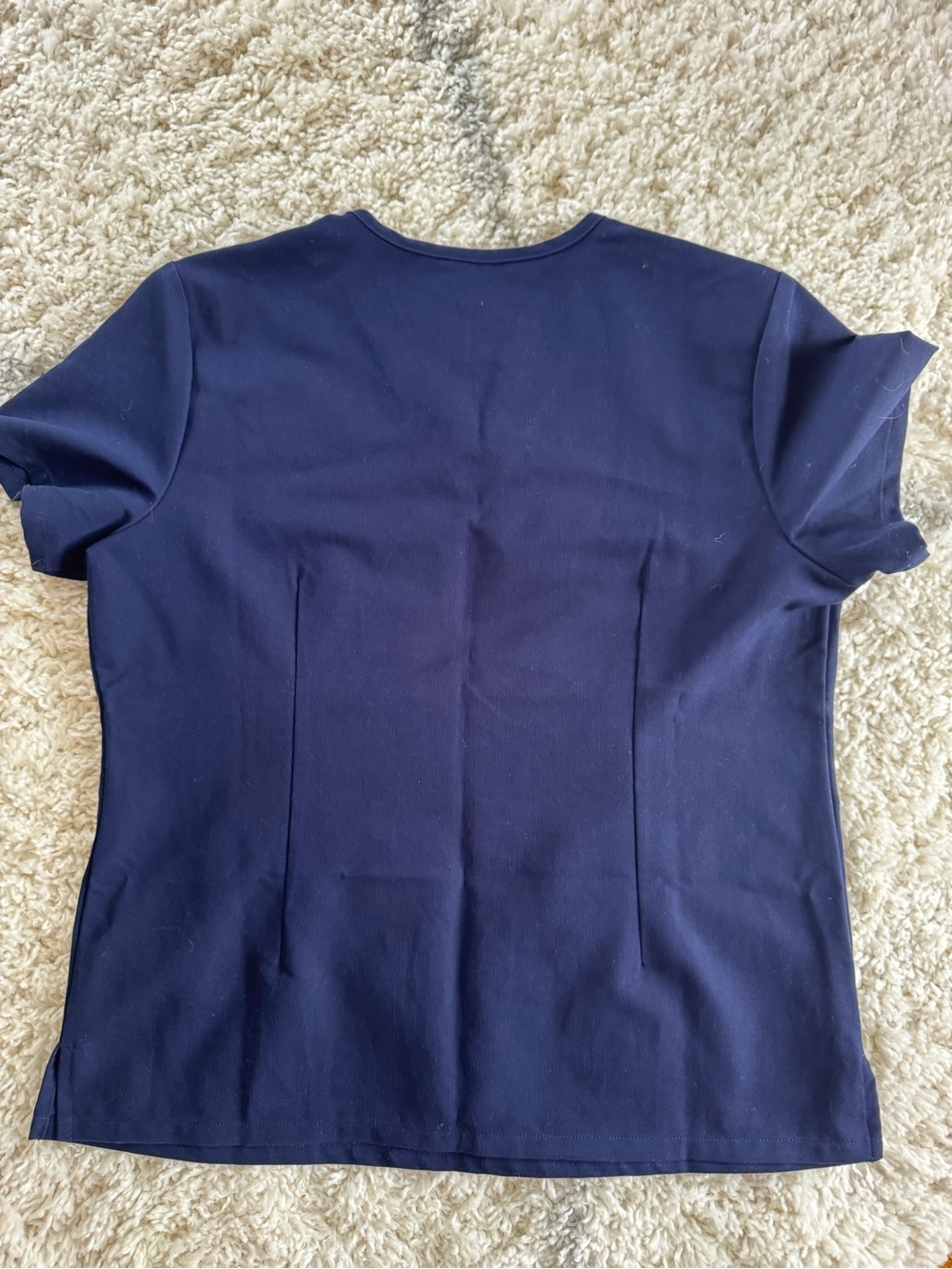 FIGS Caterina One Pocket Navy Scrub Top- M - Picture 3 of 4